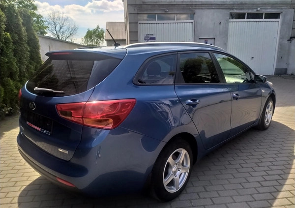 Kia Ceed cena 36900 przebieg: 169000, rok produkcji 2015 z Krzywiń małe 301